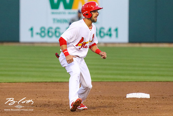 Redbirds 04-09-16-059
