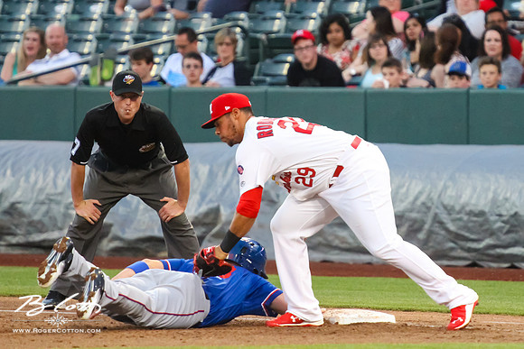 Redbirds-04-23-039