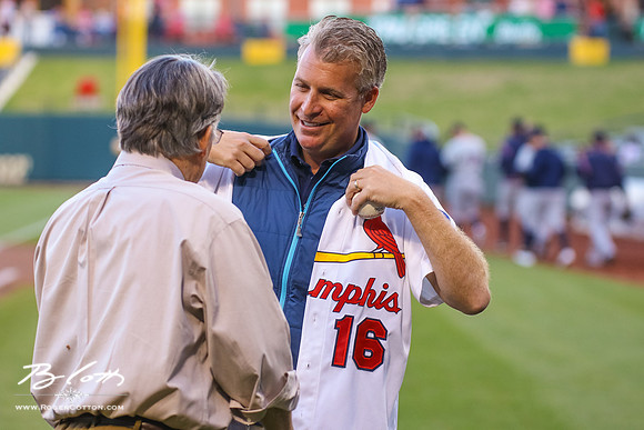 Redbirds-04-07-16-037