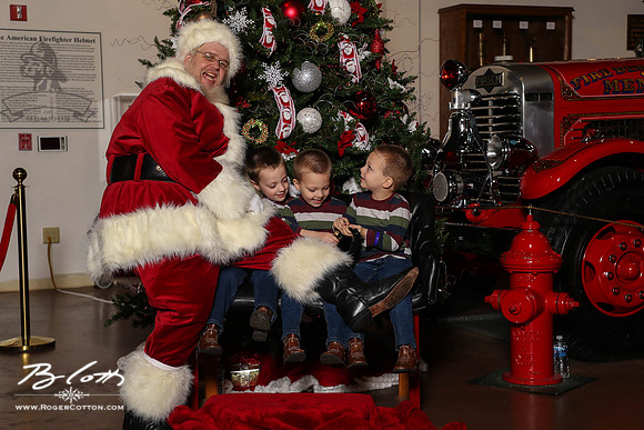 FMOMSanta21-8577