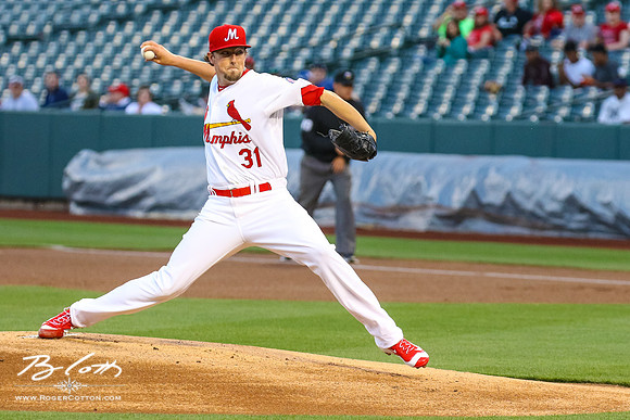 Redbirds-04-07-16-048