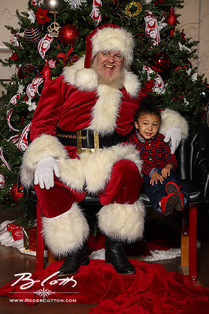 FMOMSanta21-8558