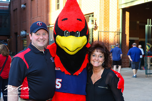 Redbirds-04-07-16-017