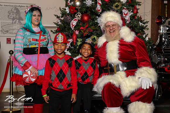 FMOMSanta21-8446