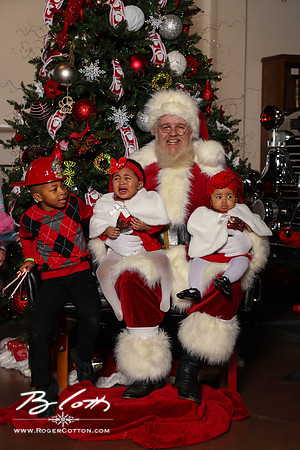 FMOMSanta21-8448