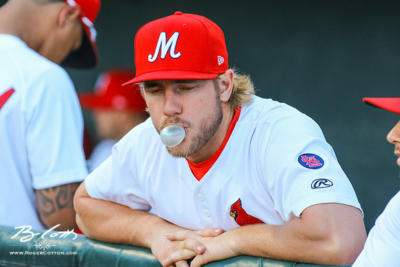 Redbirds-04-07-16-021