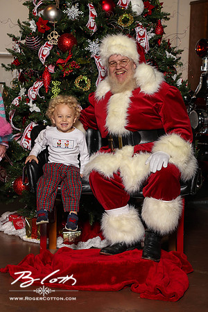 FMOMSanta21-8445