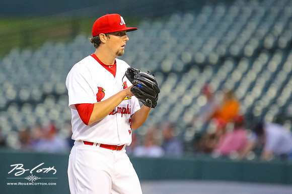 Redbirds-04-07-16-058