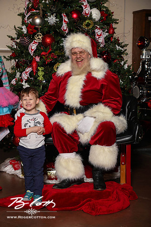 FMOMSanta21-8455