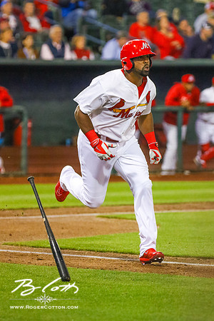 Redbirds-04-07-16-089