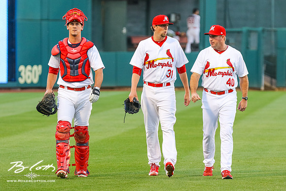 Redbirds-04-07-16-042