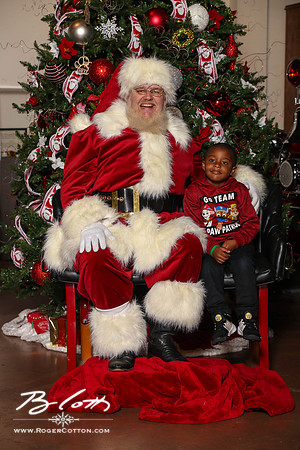 FMOMSanta21-8518
