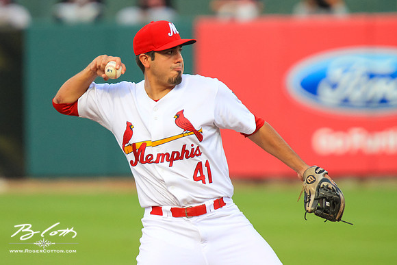 Redbirds081615-092