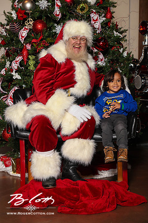 FMOMSanta21-8519