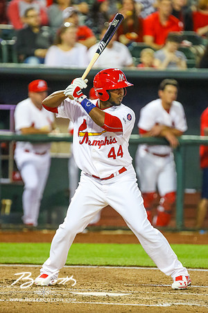 Redbirds-04-07-16-091