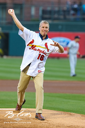 Redbirds-04-07-16-040