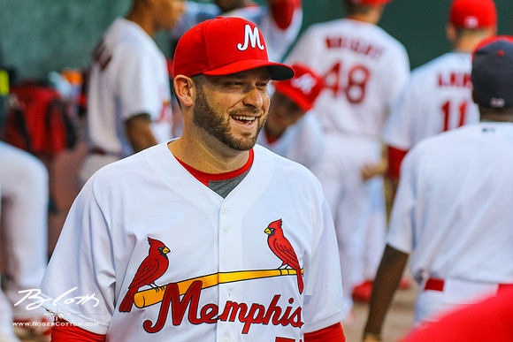 Redbirds-04-07-16-029