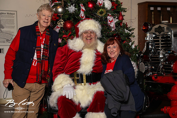 FMOMSanta21-8533
