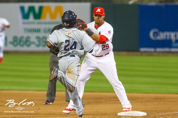Redbirds-04-07-16-160
