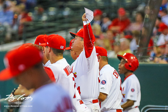 Redbirds-04-07-16-060
