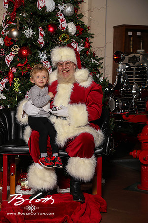 FMOMSanta21-8462