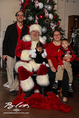 FMOMSanta21-8541