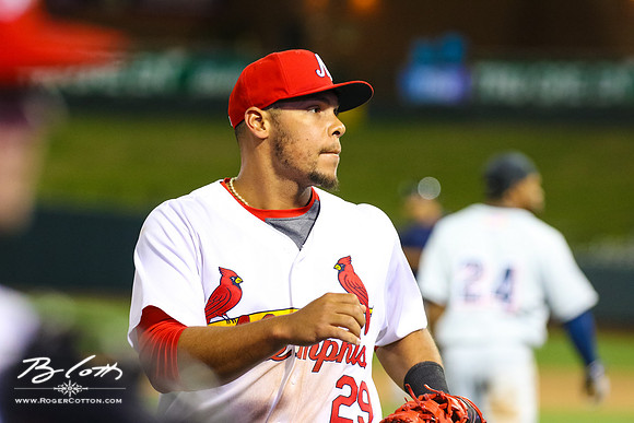 Redbirds-04-07-16-195