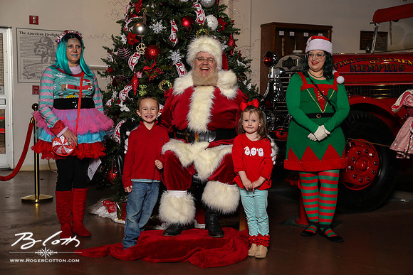 FMOMSanta21-8456