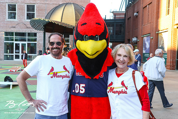 Redbirds-04-07-16-016