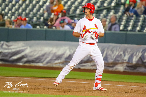 Redbirds-04-07-16-070