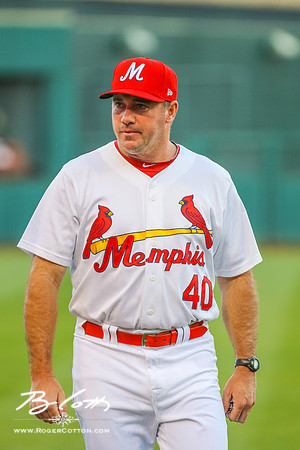 Redbirds-04-07-16-044