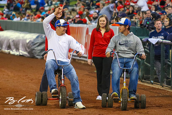 Redbirds 04-09-16-075