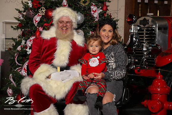 FMOMSanta21-8564