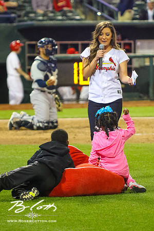 Redbirds 04-09-16-111