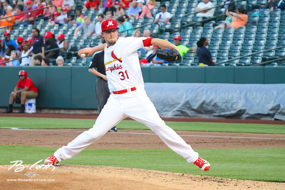 Redbirds-04-23-029