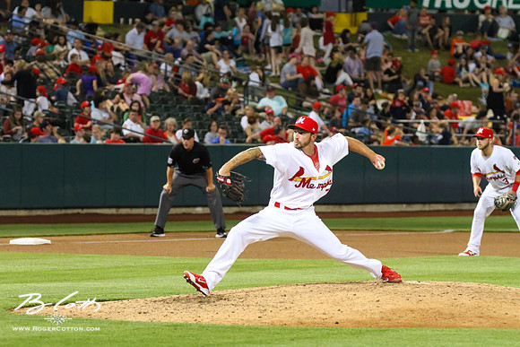 Redbirds-04-23-081
