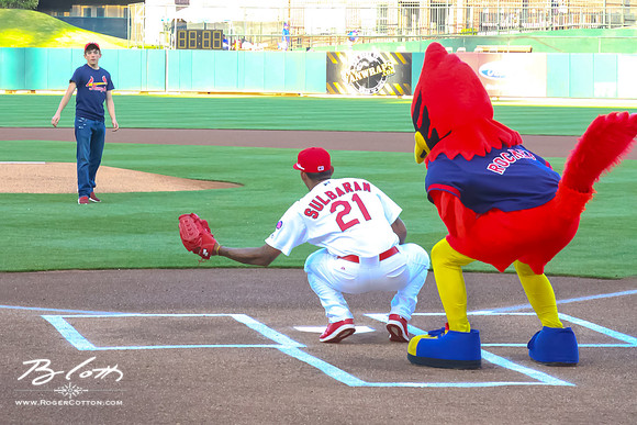 Redbirds-04-23-016