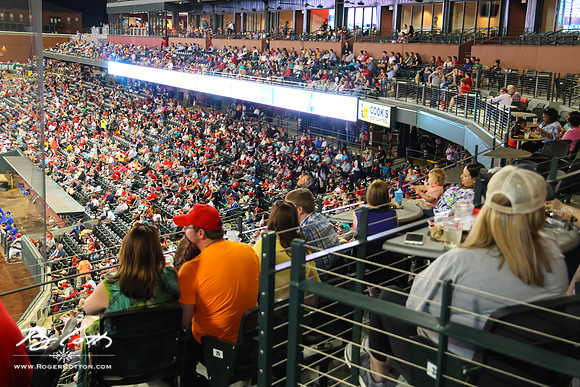 Redbirds-04-23-067