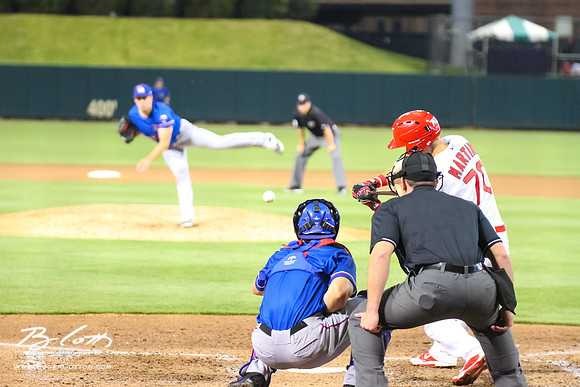 Redbirds-04-23-053