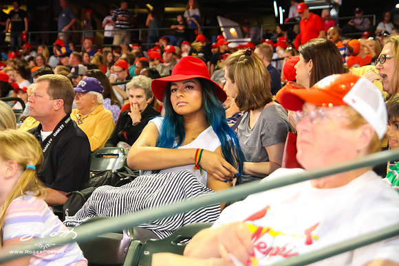 Redbirds-04-23-054
