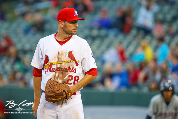 Redbirds 04-09-16-042