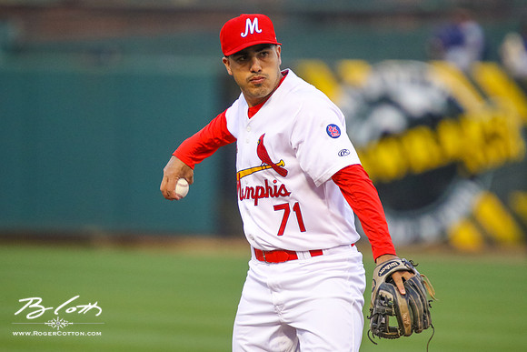 Redbirds 04-09-16-055