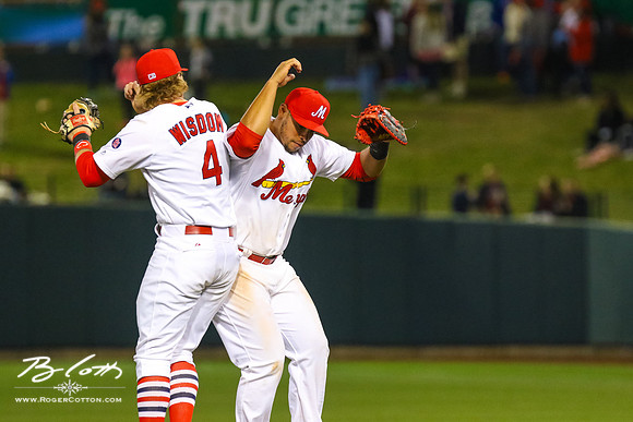 Redbirds 04-09-16-136