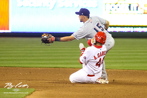Redbirds 04-09-16-094