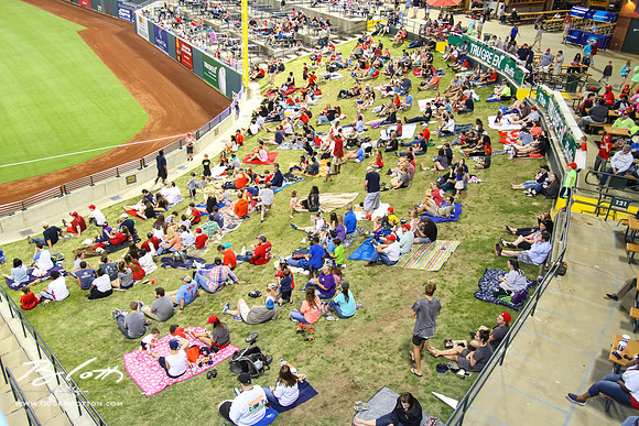 Redbirds-04-23-074