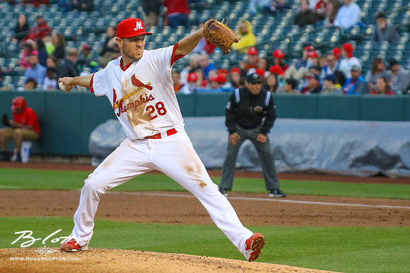 Redbirds 04-09-16-056