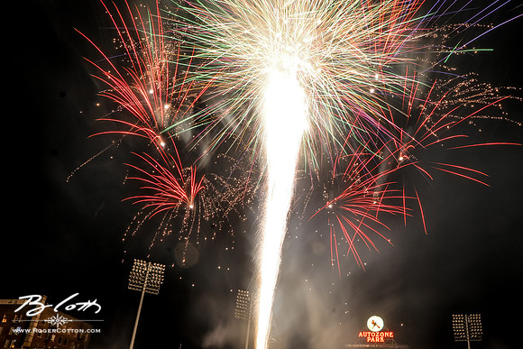 Redbirds 04-09-16-156