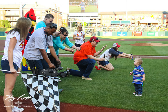 Redbirds-04-23-014