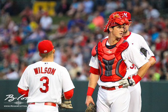 Redbirds-04-23-041