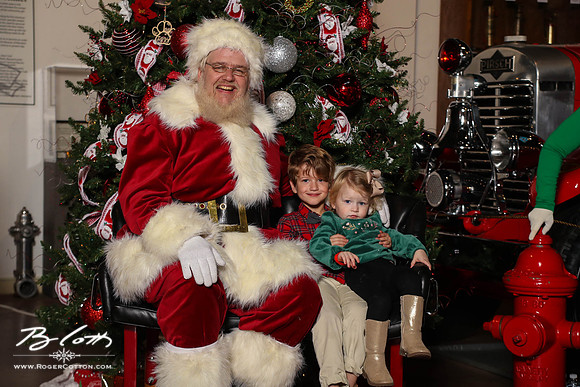 FMOMSanta21-8568